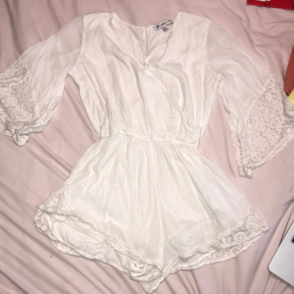 Abercrombie & Fitch white lace romper